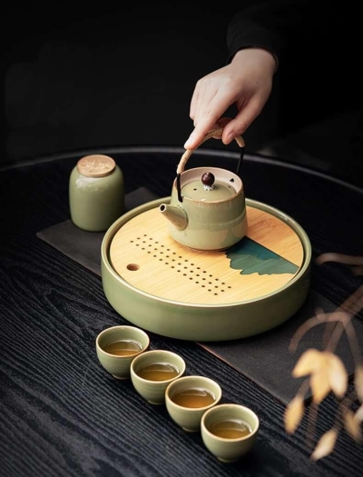 Japanese Bamboo Green Teapot With Beams Set - 7 pcs | One Pot And Four Cups with Tray