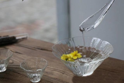 Japanese High Temperature Resistant Flower-shaped Glass Tea Bowl & Spoon Set ｜ Chawan Set
