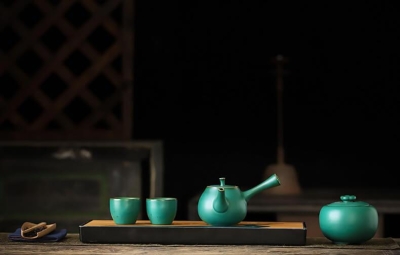 Japanese Dark Green Side Grip Teapot Set - 5 pcs | One Pot And Two Cups with Tray