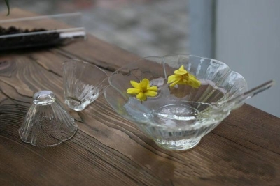 Japanese High Temperature Resistant Flower-shaped Glass Tea Bowl & Spoon Set ｜ Chawan Set